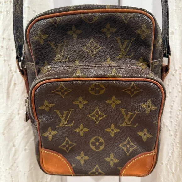 Louis Vuitton Vintage Amazon Crossbody - Picture 2 of 16